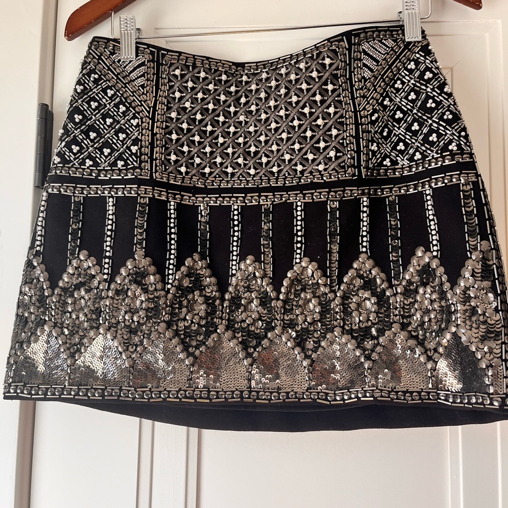 Club Monaco Black Beaded Mini Skirt Size 6